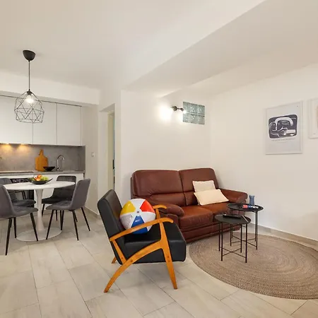 Olea Apartment *