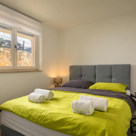Olea Apartment *